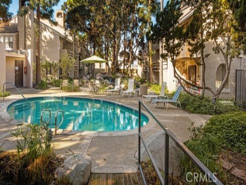 421 Bryson Springs , Costa Mesa, CA
