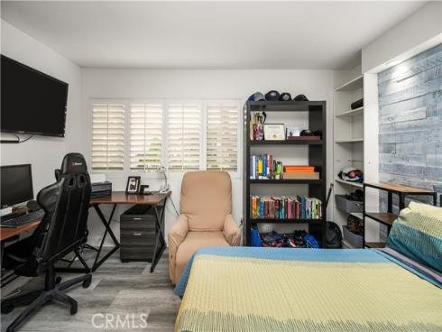 421 Bryson Springs , Costa Mesa, CA