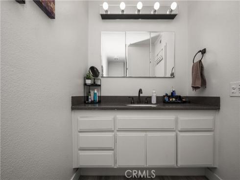 421 Bryson Springs , Costa Mesa, CA