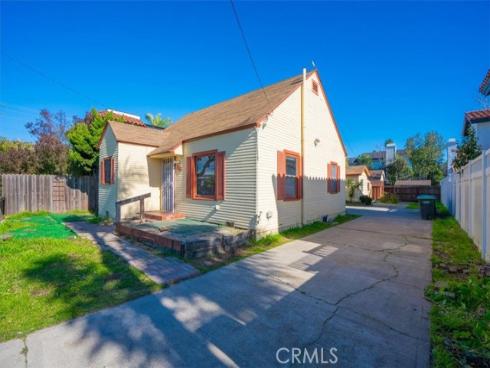 1586 Orange , Costa Mesa, CA