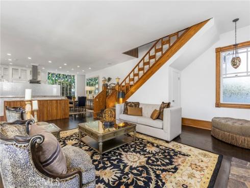 1919 Santa Ana , Costa Mesa, CA