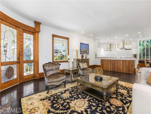 1919 Santa Ana , Costa Mesa, CA