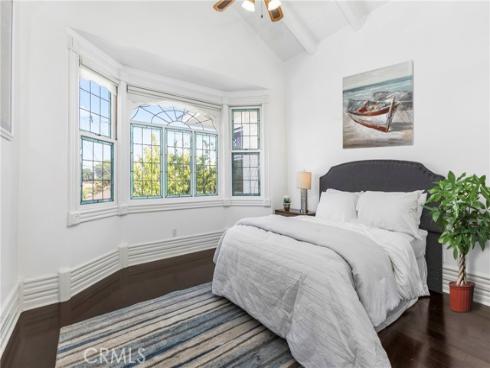 1919 Santa Ana , Costa Mesa, CA