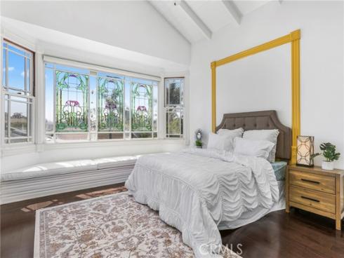 1919 Santa Ana , Costa Mesa, CA