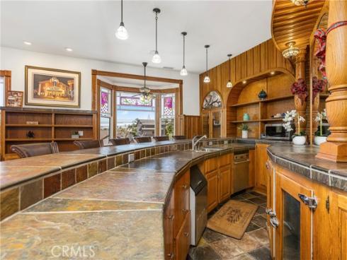 1919 Santa Ana , Costa Mesa, CA