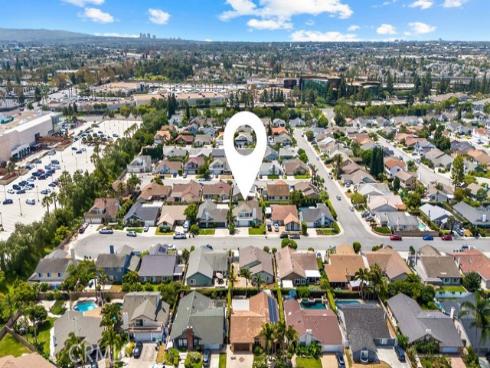 937 Carnation , Costa Mesa, CA