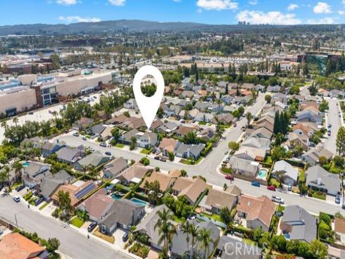 937 Carnation , Costa Mesa, CA