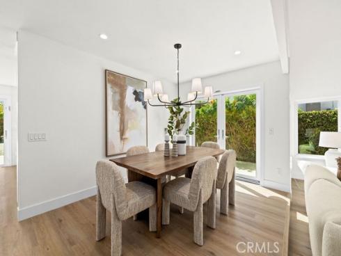 937 Carnation , Costa Mesa, CA