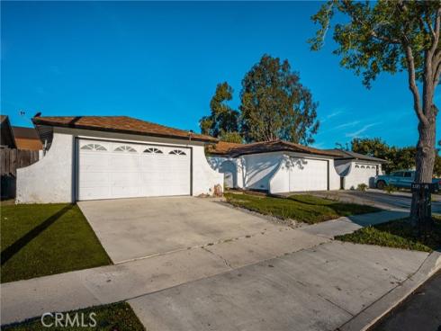 2171 Pomona , Costa Mesa, CA