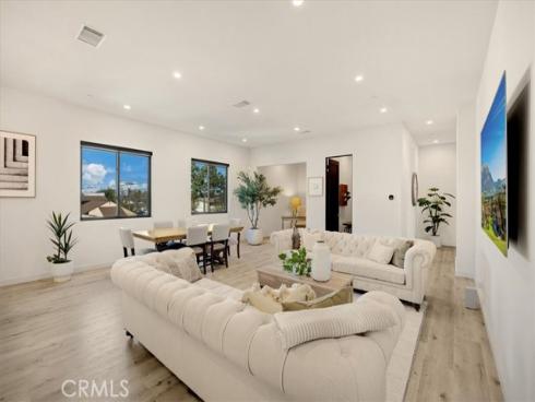 756 W 19th B Street, Costa Mesa, CA