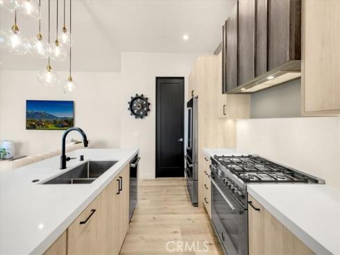 756 W 19th B Street, Costa Mesa, CA