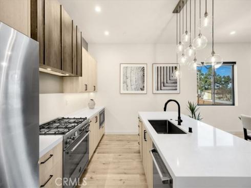 756 W 19th B Street, Costa Mesa, CA