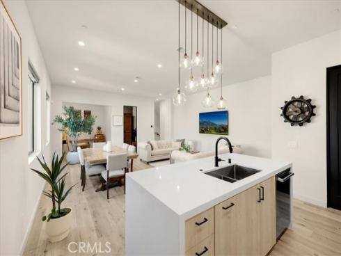756 W 19th B Street, Costa Mesa, CA