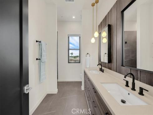 756 W 19th B Street, Costa Mesa, CA