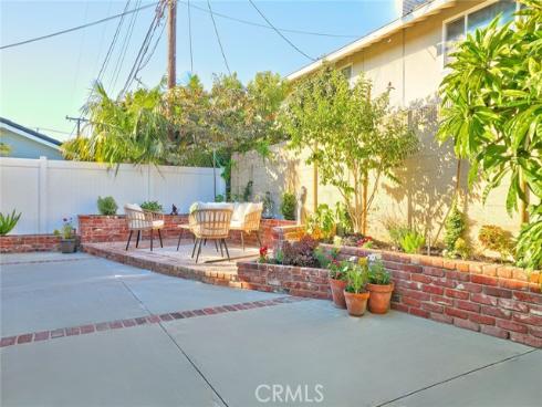 418 E Bay Street, Costa Mesa, CA