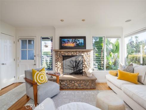2011 Tustin Avenue, Costa Mesa, CA