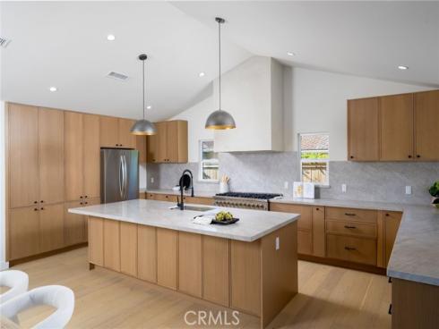 2952 Java Road, Costa Mesa, CA