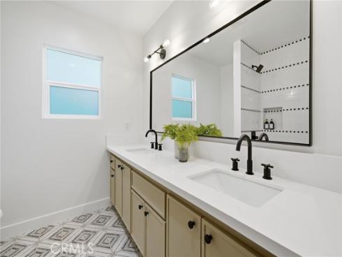 2952 Java Road, Costa Mesa, CA