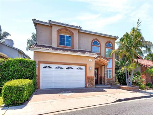 137  The Masters Circle  , Costa Mesa, CA