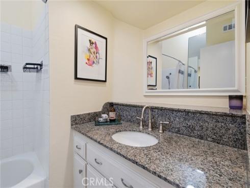805 Grayling Bay 46 , Costa Mesa, CA