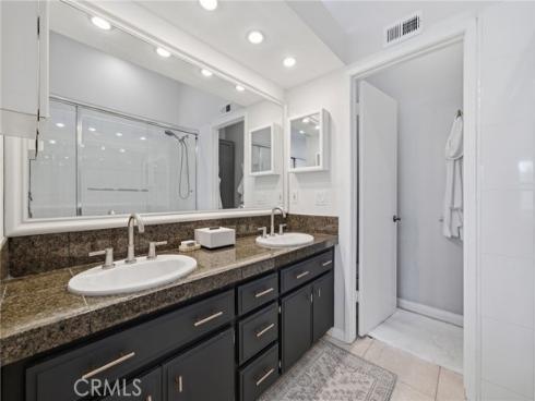 805 Grayling Bay 46 , Costa Mesa, CA
