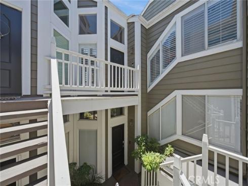 805 Grayling Bay 46 , Costa Mesa, CA