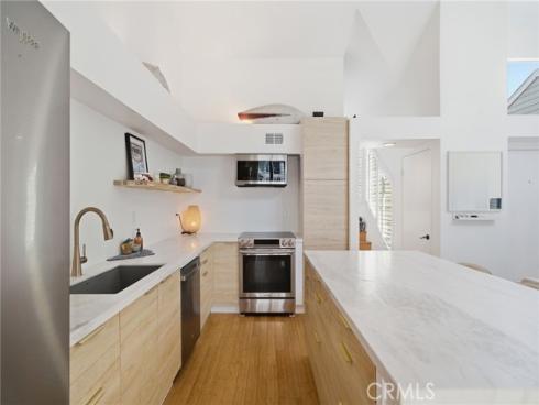 805 Grayling Bay 46 , Costa Mesa, CA