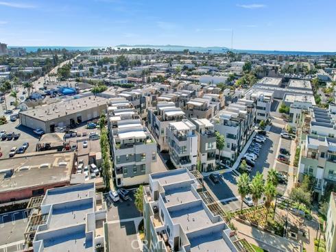1658 Topanga , Costa Mesa, CA