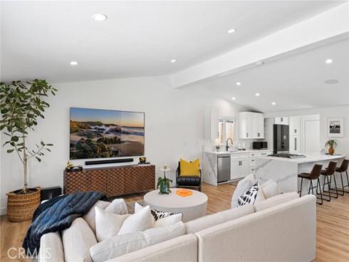 304 Hanover , Costa Mesa, CA
