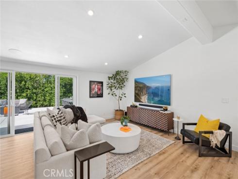 304 Hanover , Costa Mesa, CA