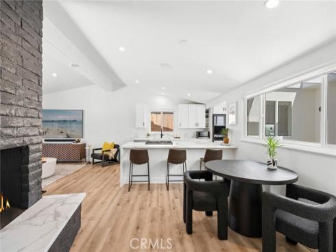304 Hanover , Costa Mesa, CA