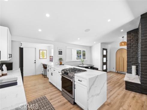 304 Hanover , Costa Mesa, CA