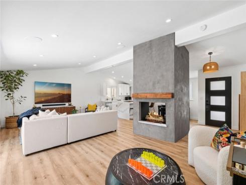 304 Hanover , Costa Mesa, CA