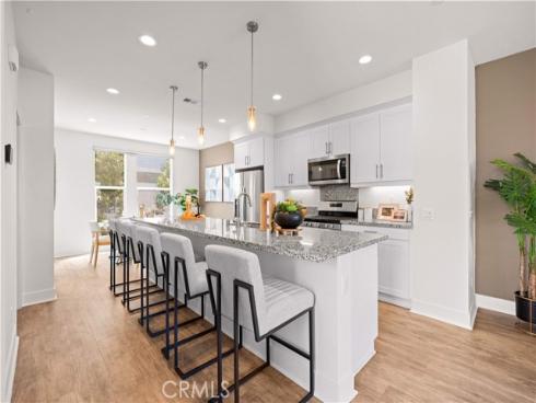 645 W 17th , Costa Mesa, CA