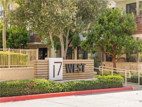 645 W 17th , Costa Mesa, CA