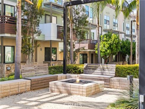 645 W 17th , Costa Mesa, CA