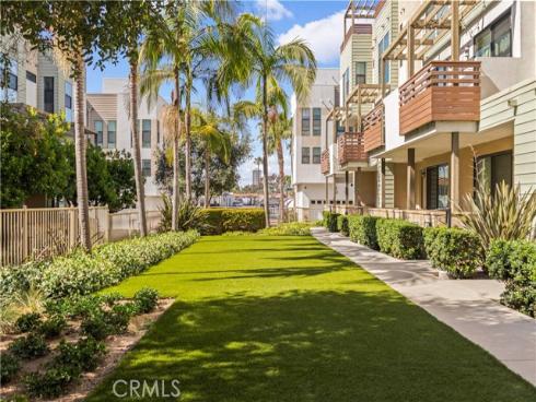 645 W 17th  , Costa Mesa, CA