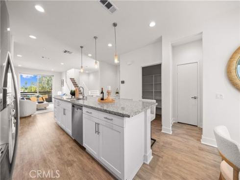 645 W 17th , Costa Mesa, CA