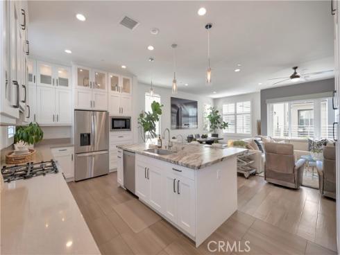 2105 Two Harbors Circle, Costa Mesa, CA