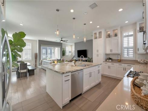 2105 Two Harbors Circle, Costa Mesa, CA