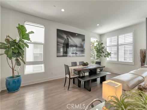 2105 Two Harbors Circle, Costa Mesa, CA