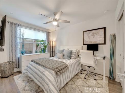 2105 Two Harbors Circle, Costa Mesa, CA