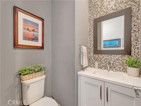 2105 Two Harbors Circle, Costa Mesa, CA
