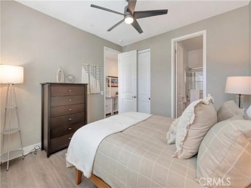 2105 Two Harbors Circle, Costa Mesa, CA