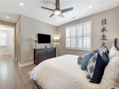 2105 Two Harbors Circle, Costa Mesa, CA