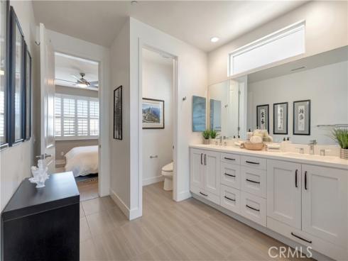 2105 Two Harbors Circle, Costa Mesa, CA