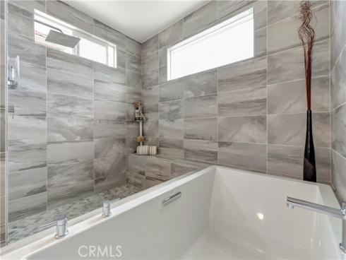 2105 Two Harbors Circle, Costa Mesa, CA