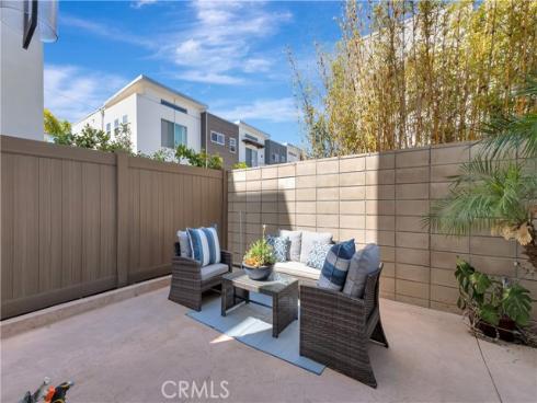 2105 Two Harbors Circle, Costa Mesa, CA