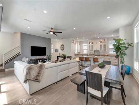 2105 Two Harbors Circle, Costa Mesa, CA