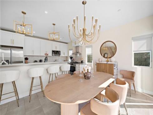2573 Elden D Avenue, Costa Mesa, CA